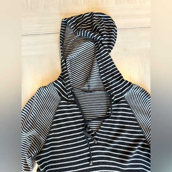 James Perse Grey Striped Hooded Pullover Hi-Low Hem & Kangaroo Pocket - Size S - Picture 12 of 14
